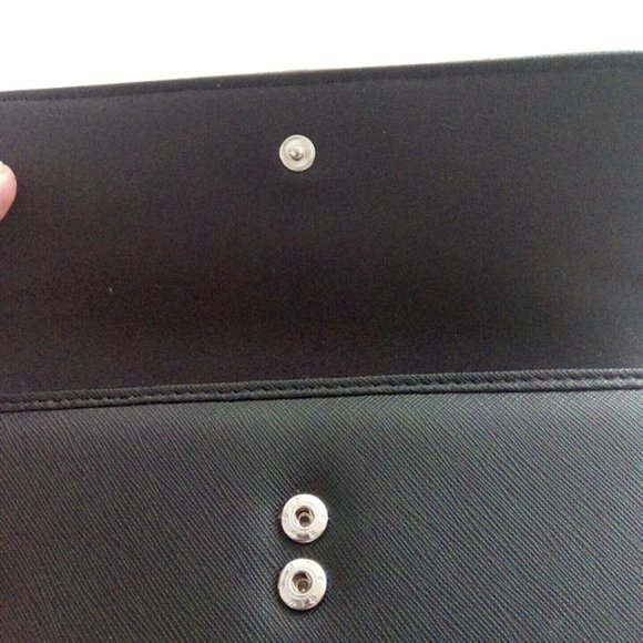 Tommy Hilfiger Black Wallet - Picture 5 of 7